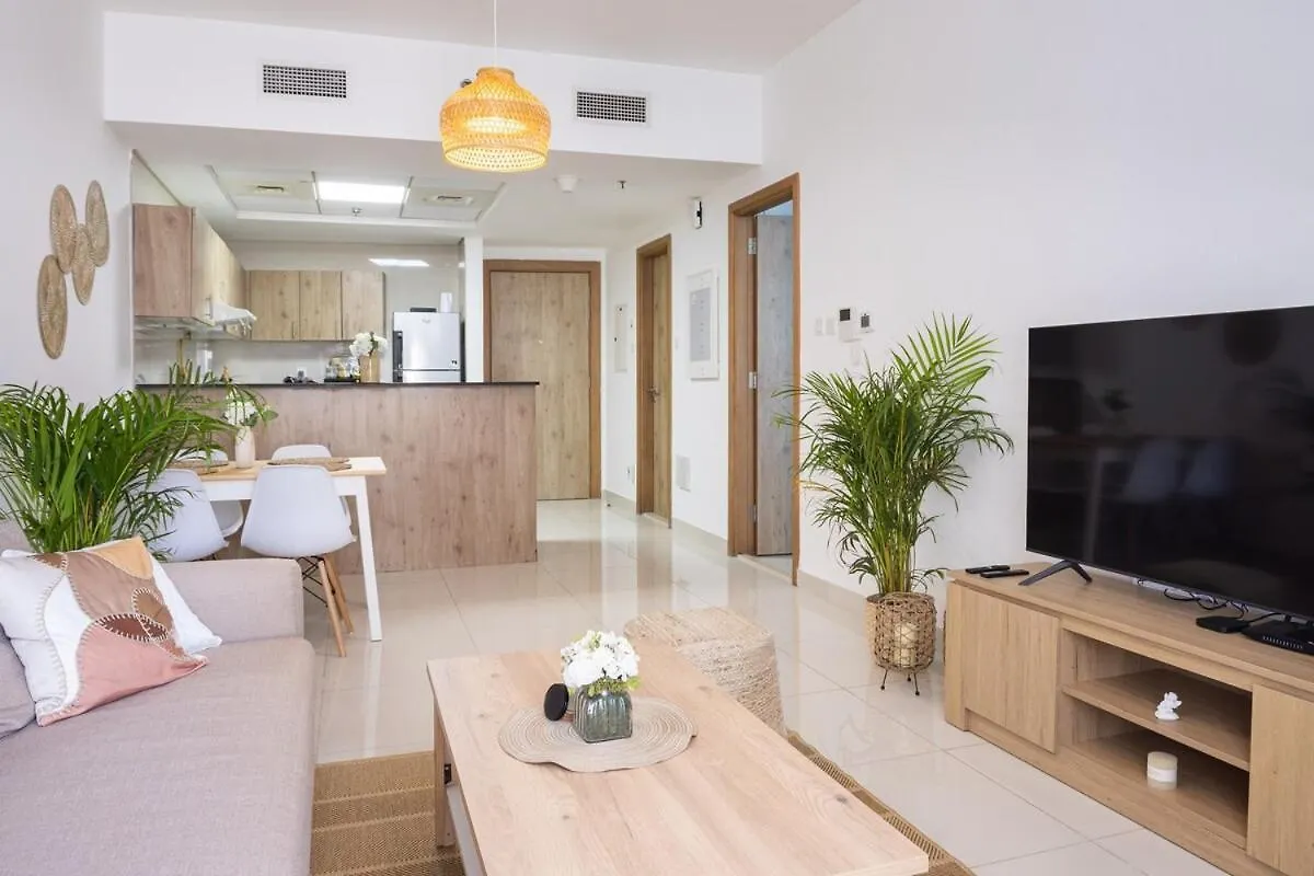 Apartment Waves - Charming Apt With Balcony Steps From The Beach Dubai United Arab Emirates