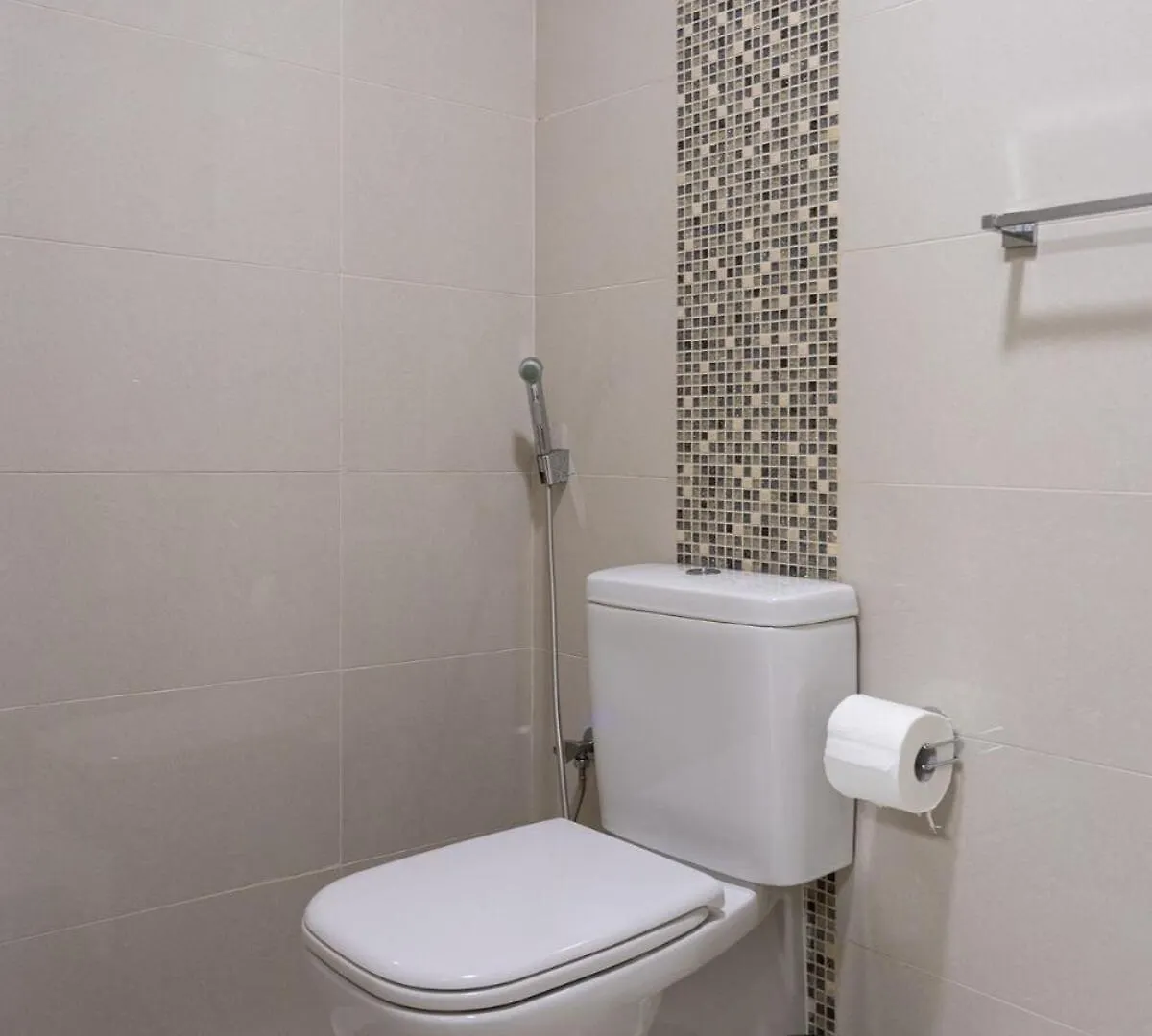 Waves - Charming Apt With Balcony Steps From The Beach Dubai United Arab Emirates